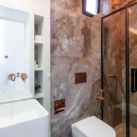 New 180º View Penthouse *