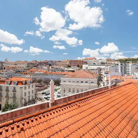 New 180º View Penthouse * ליסבון